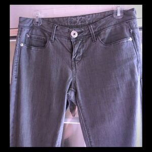 Guess Jeans vintage size28 is size 6 i believe